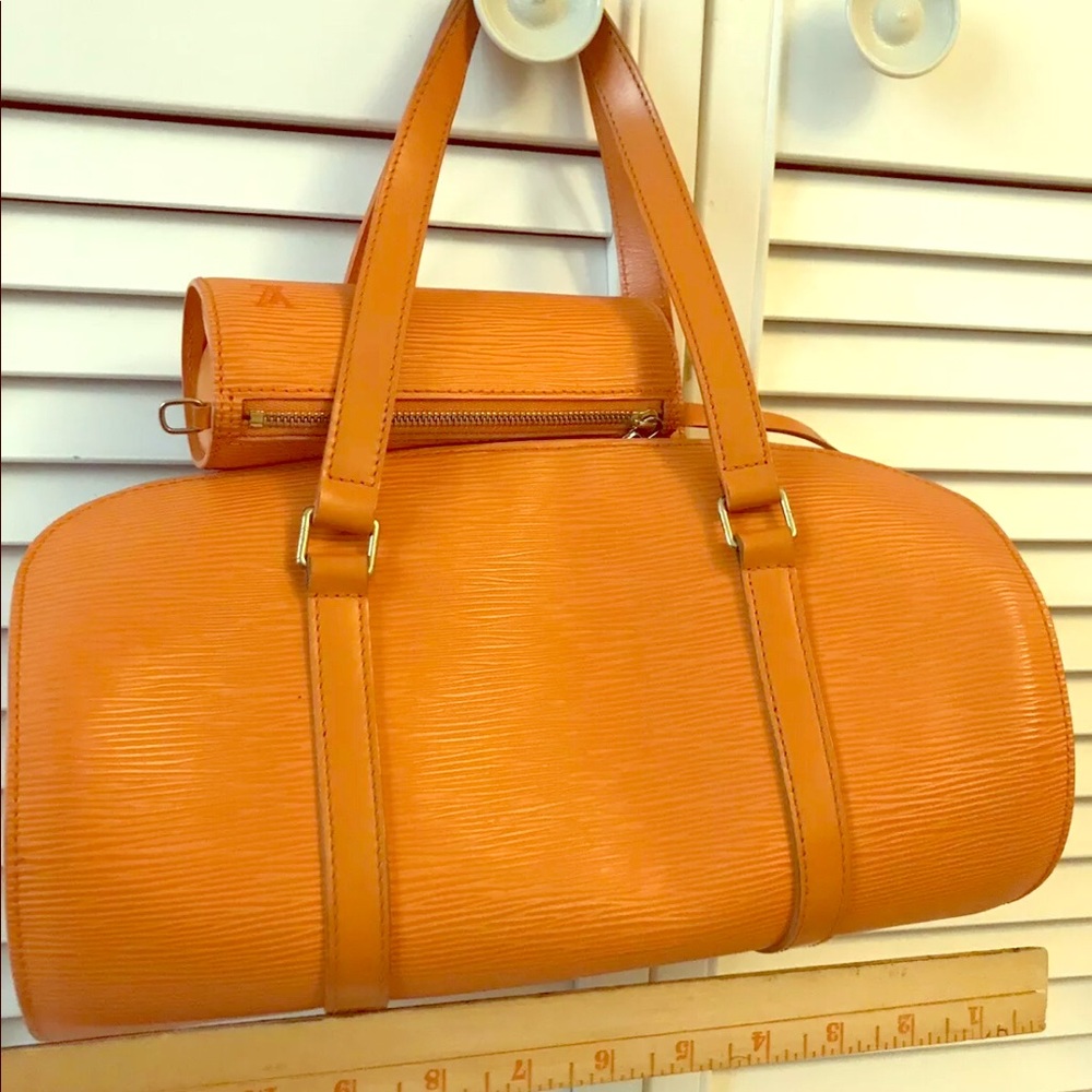 Auth LOUIS VUITTON Mandarin Epi Soufflot Handbag